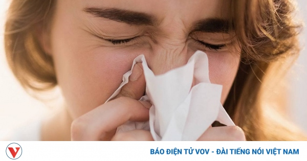 Nguyên nhân gây ra hiện tượng hắt xì chảy máu mũi là gì?
